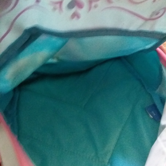 Elsa/Anna frozen backpack! - Picture 4 of 4